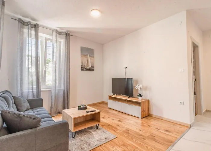 Apartments Florian