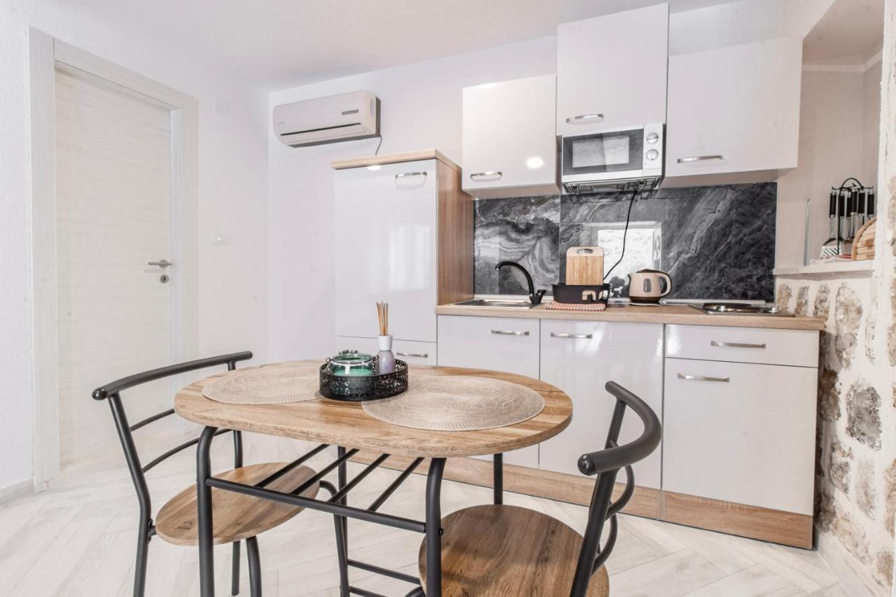 Florian Apartment *