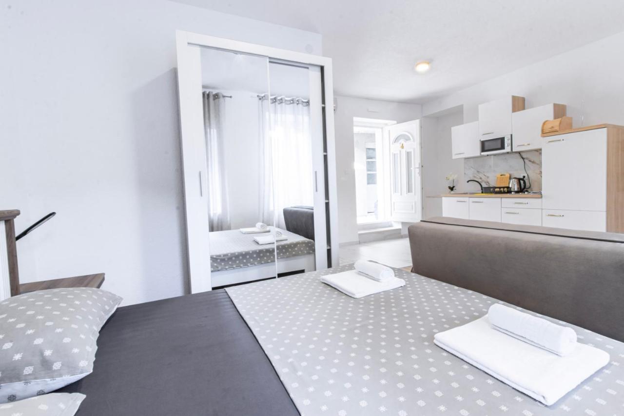 Apartment Florian *
