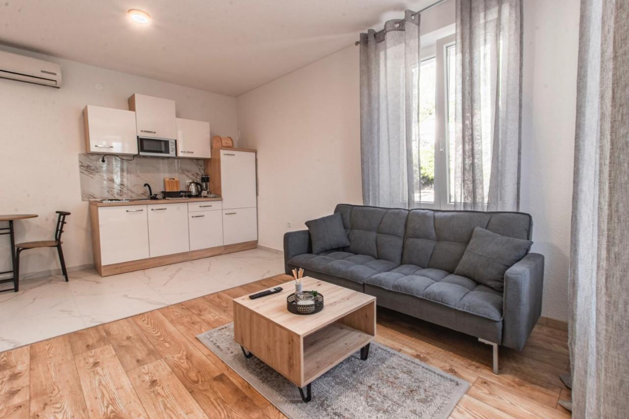 Apartment Florian *