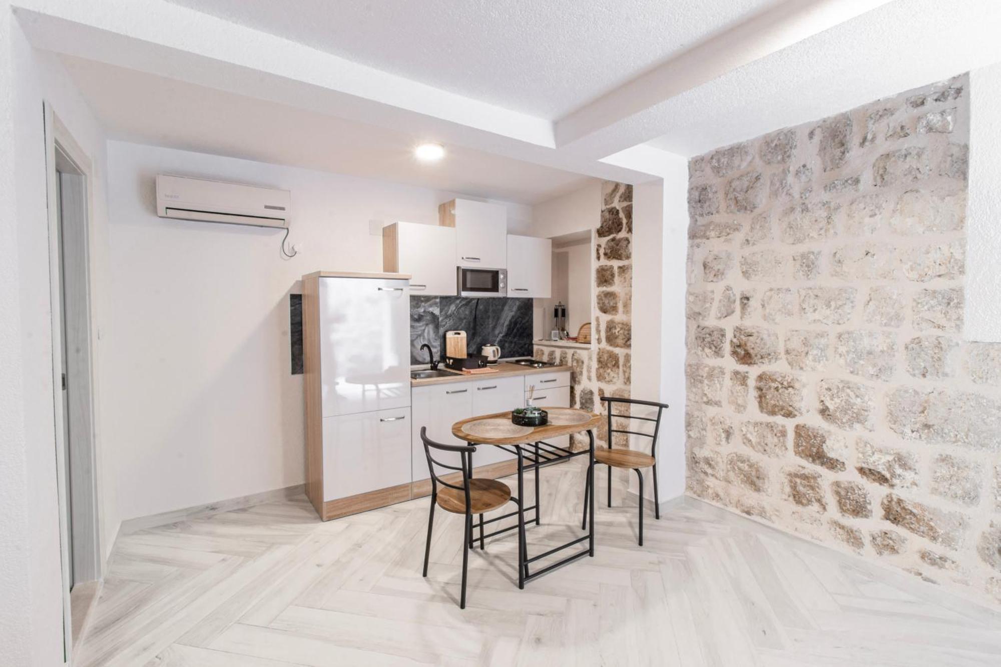 Apartment Florian Lopud