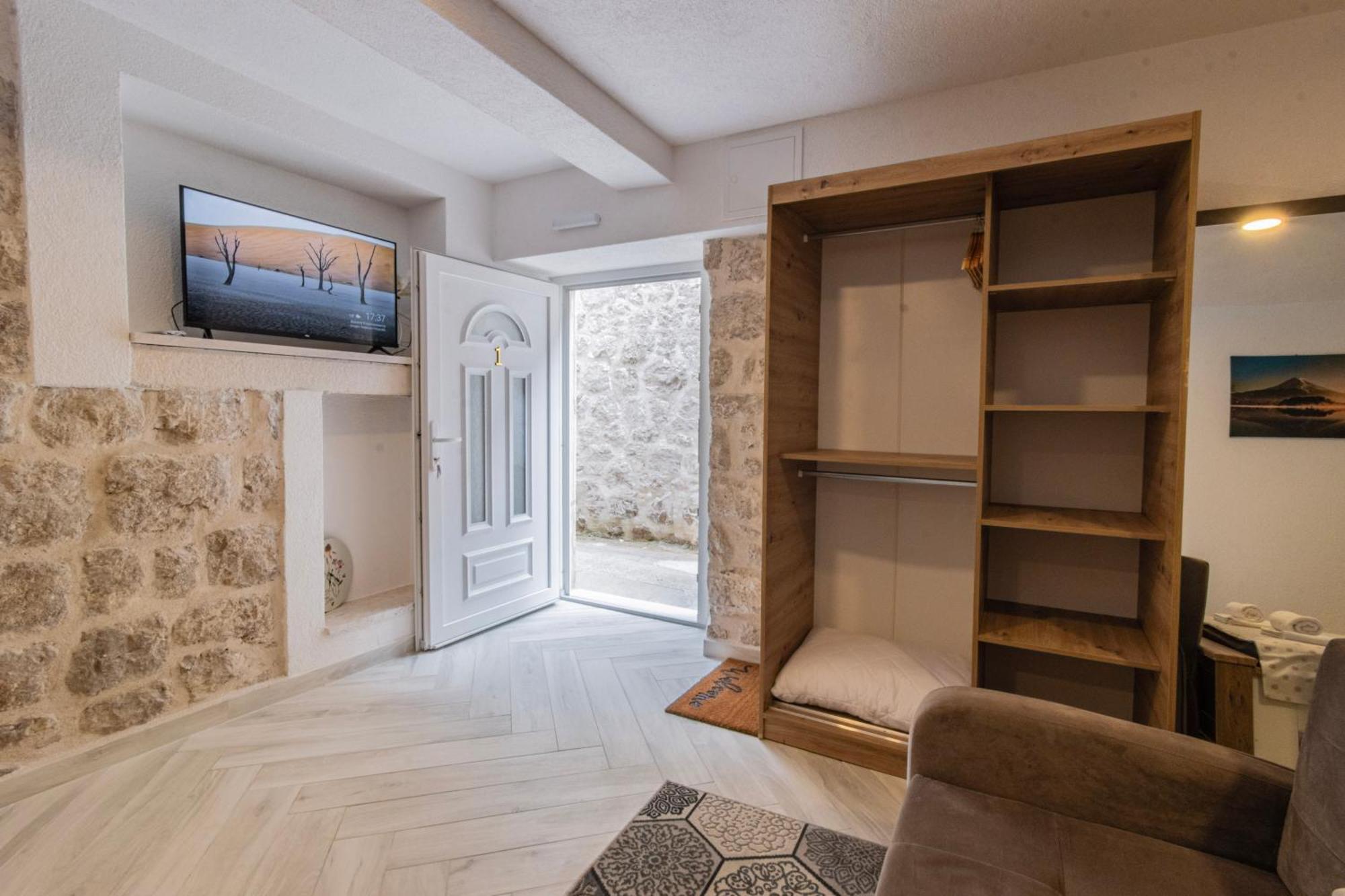 Apartment Florian *